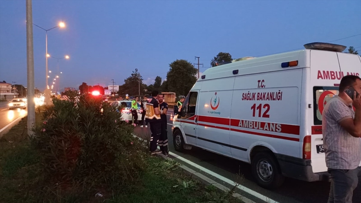 Samsun\'da 2 Otomobilin Çarptığı Yaya Hayatını Kaybetti