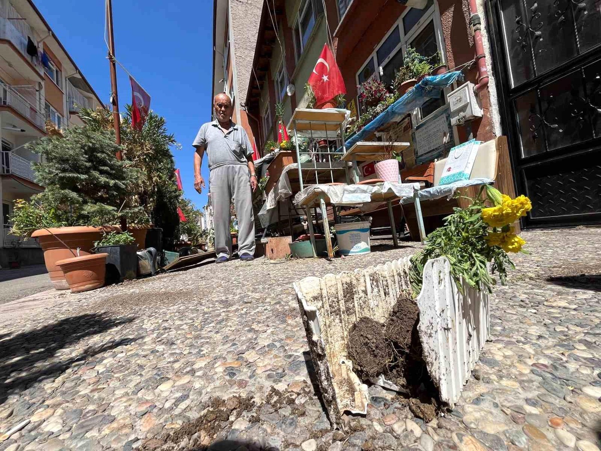 Eskişehir\'de Felçli Eşi İçin Düzenlenen Alan Dağıtıldı
