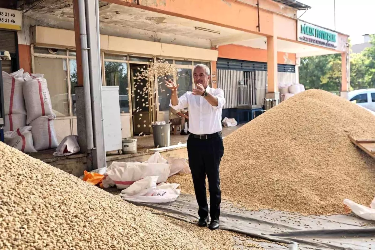 Şahinbey Belediye Başkanı Mehmet Tahmazoğlu Buğday Pazarı Esnafını Ziyaret Etti