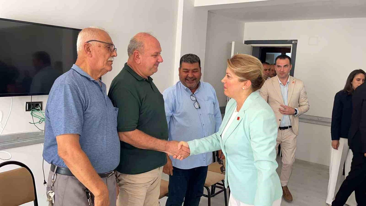 CHP Kadın Kolları Genel Başkanı Osmaniye\'ye ilk ziyaretini gerçekleştirdi