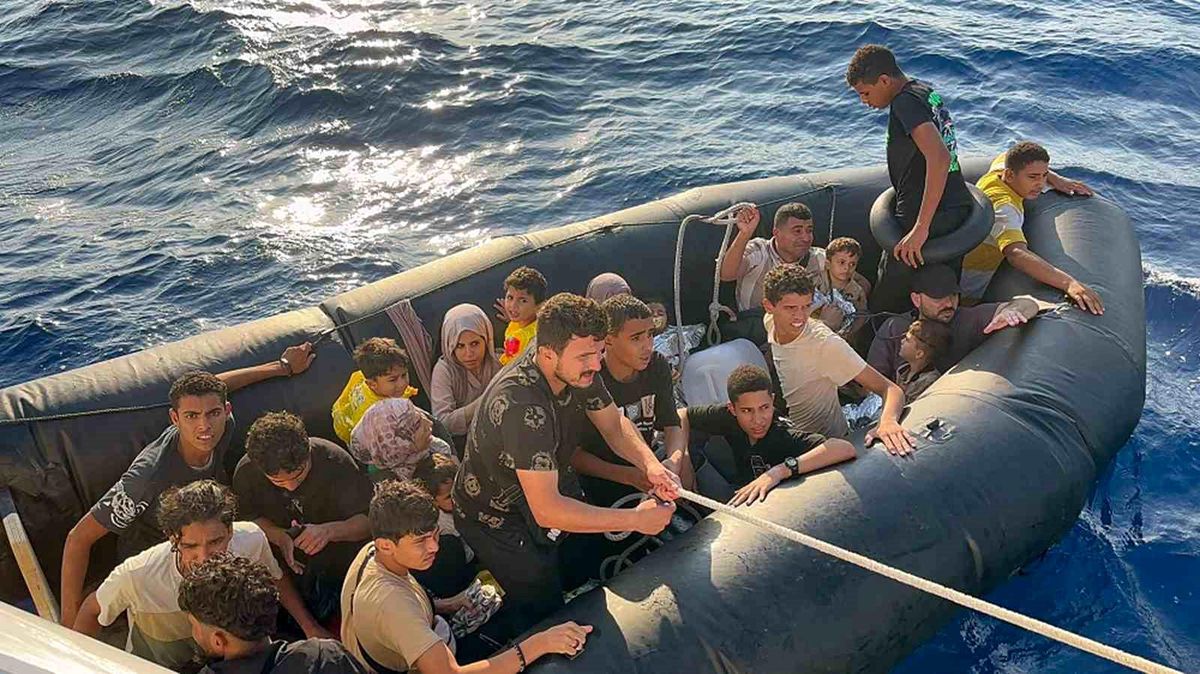 Muğla\'da Sahil Güvenlik ekipleri 36 düzensiz göçmeni kurtardı