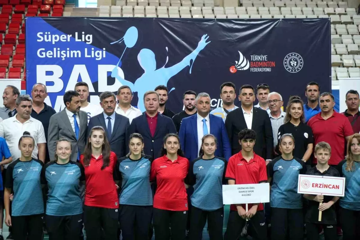 Erzincan\'da Badminton Süper Ligi ve Gelişim Ligi Müsabakaları Başladı