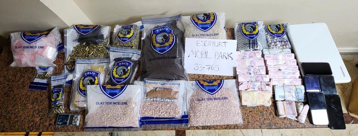 Esenyurt\'ta Uyuşturucu Operasyonu: Çok Sayıda Madde ve Silah Ele Geçirildi
