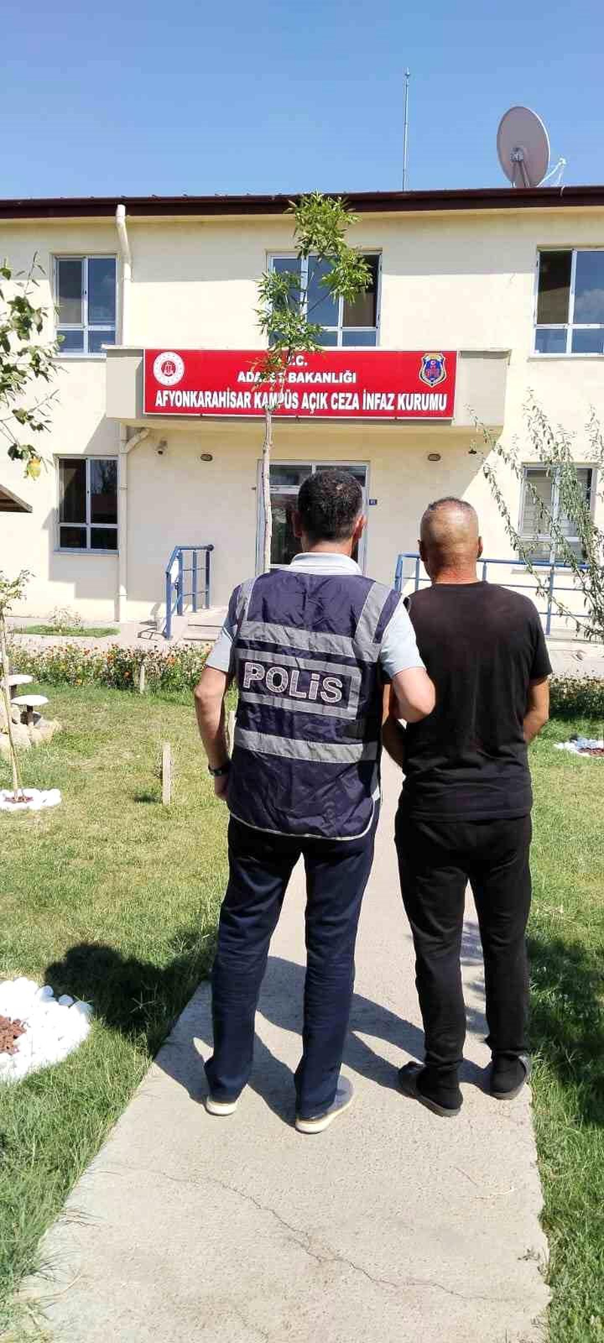Afyonkarahisar\'da kasten yaralama suçundan aranan şahıs yakalandı