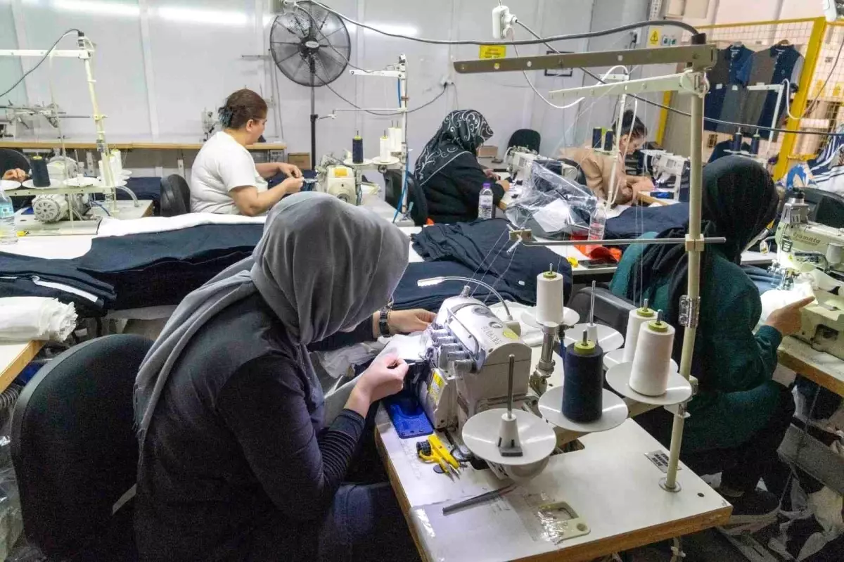 İzmir Büyükşehir Belediyesi Meslek Fabrikası İstihdam Kapılarını Aralıyor