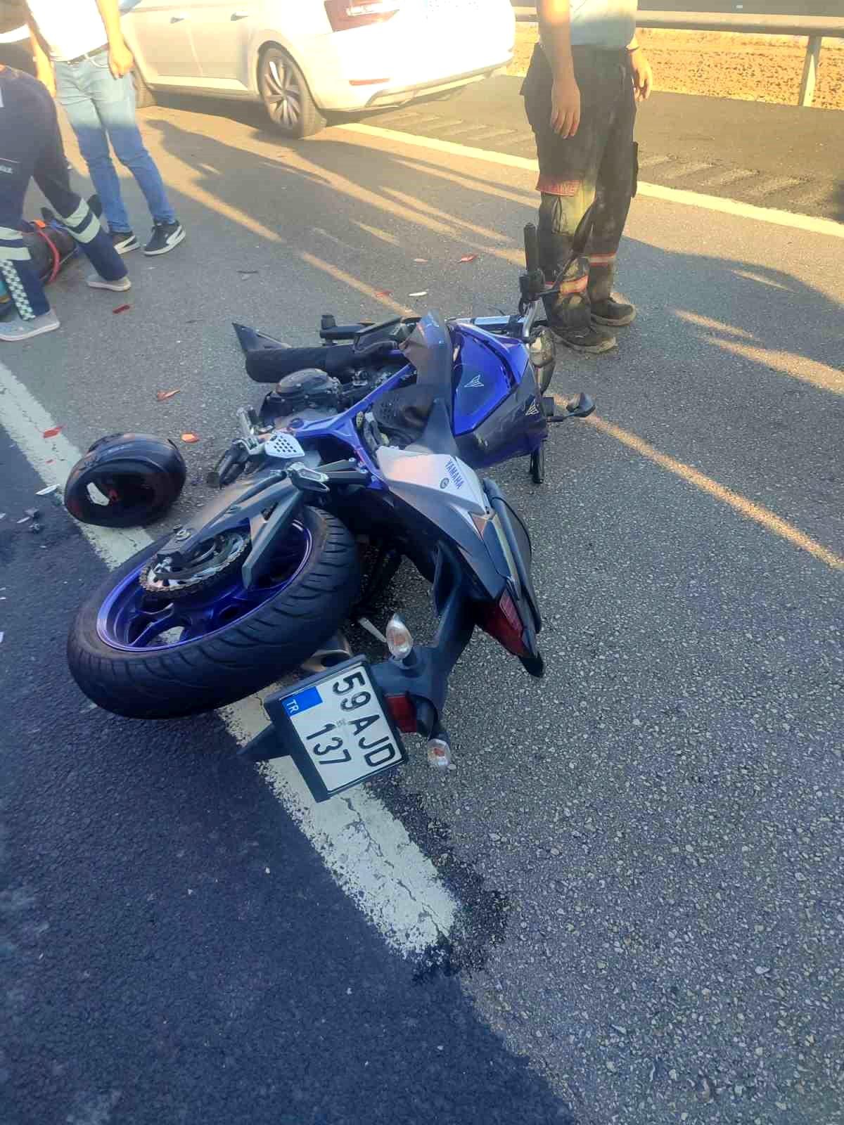 Tekirdağ-İstanbul Yolu Trafik Kazası: İki Kişi Yaralandı