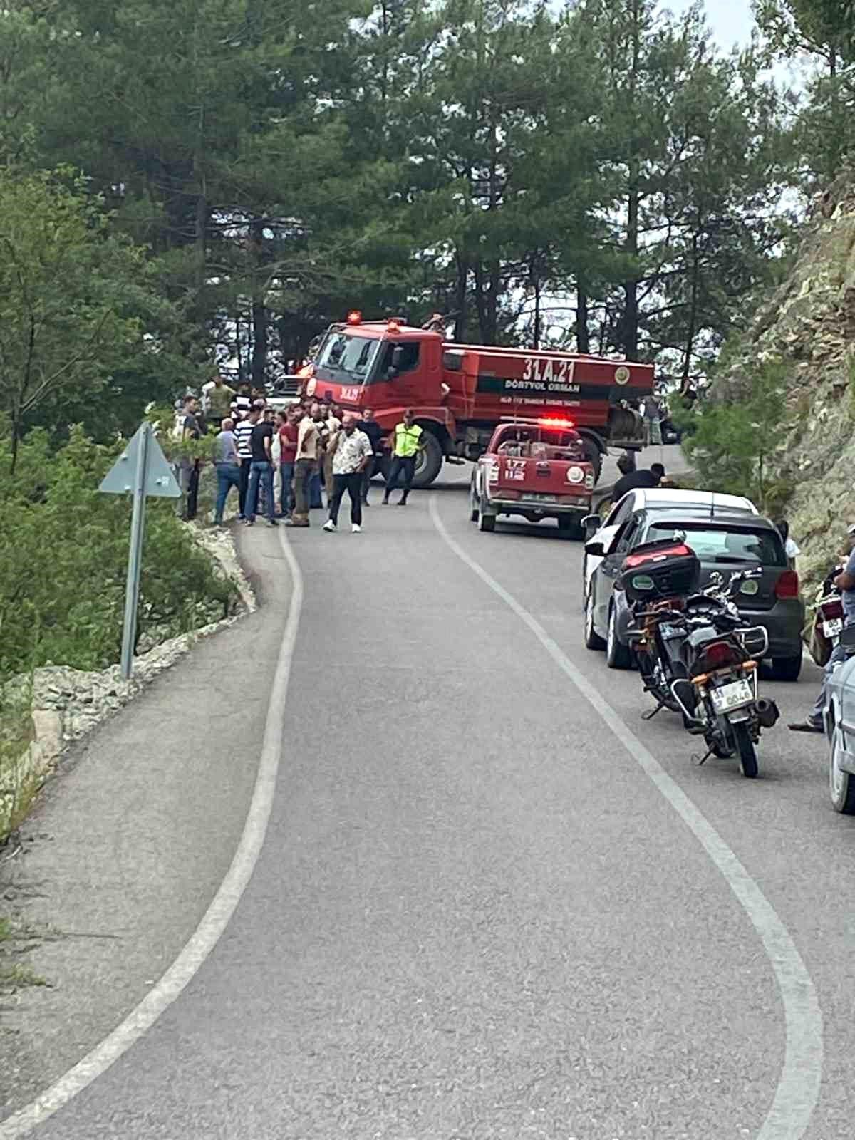 Hatay\'da motosiklet sürücüsü uçurumdan yuvarlandı