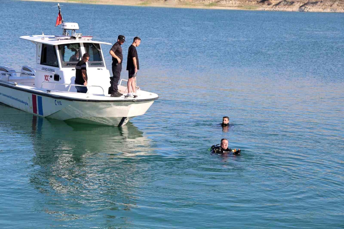 Elazığ\'da dalgıç pompayı tamirine giden genç suda kayboldu