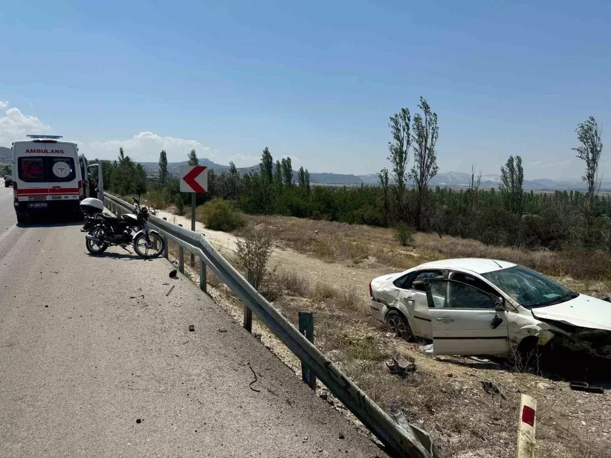 Burdur-Fethiye karayolunda otomobil şarampole düştü, 4 kişi yaralandı