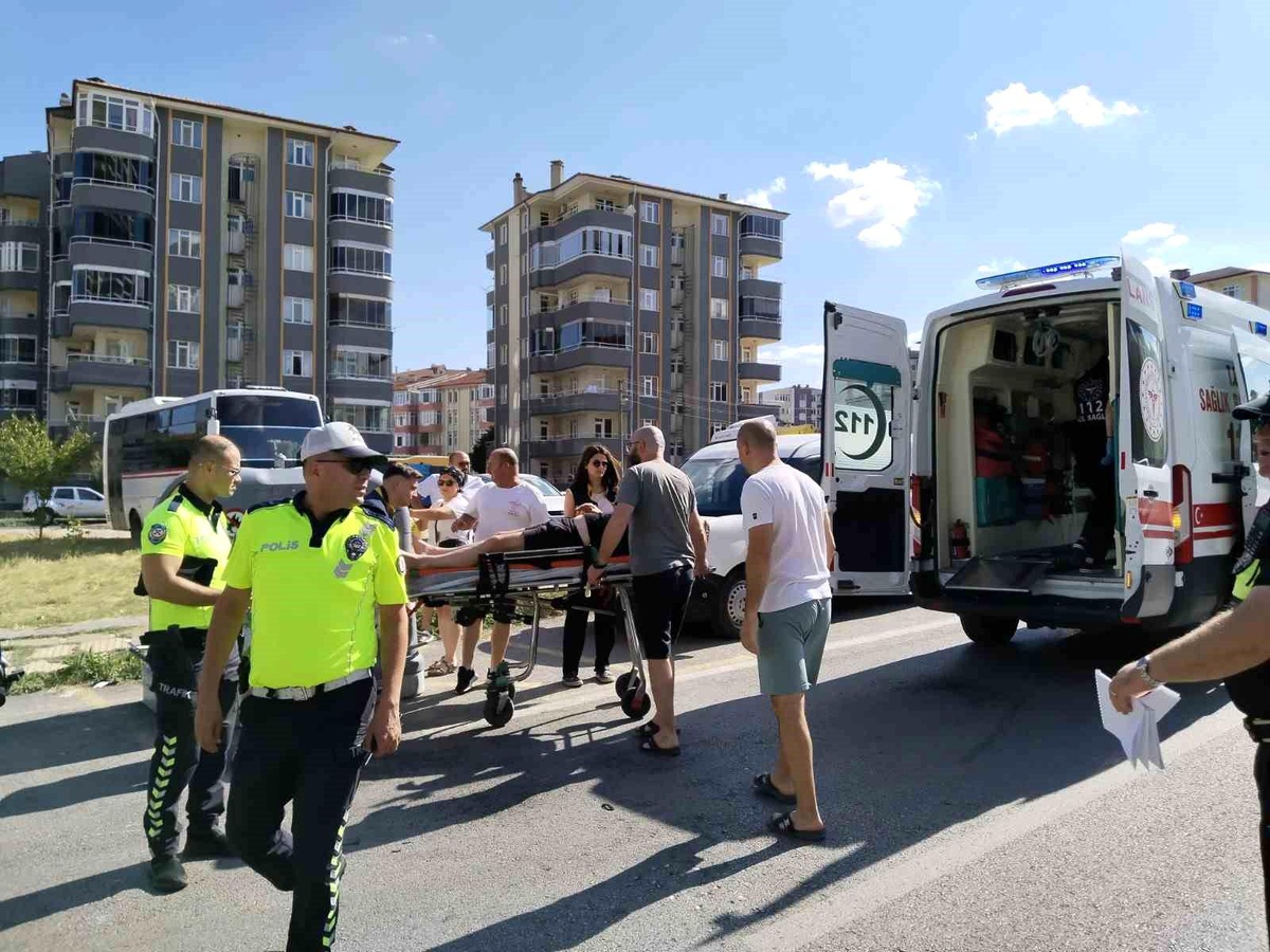 Edirne\'de Motosiklet Kazası: 1 Yaralı