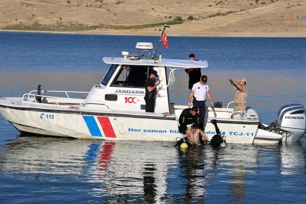 Elazığ\'da Dalgıç Pompayı Tamir Ederken Kaybolan Gencin Cansız Bedenine Ulaşıldı