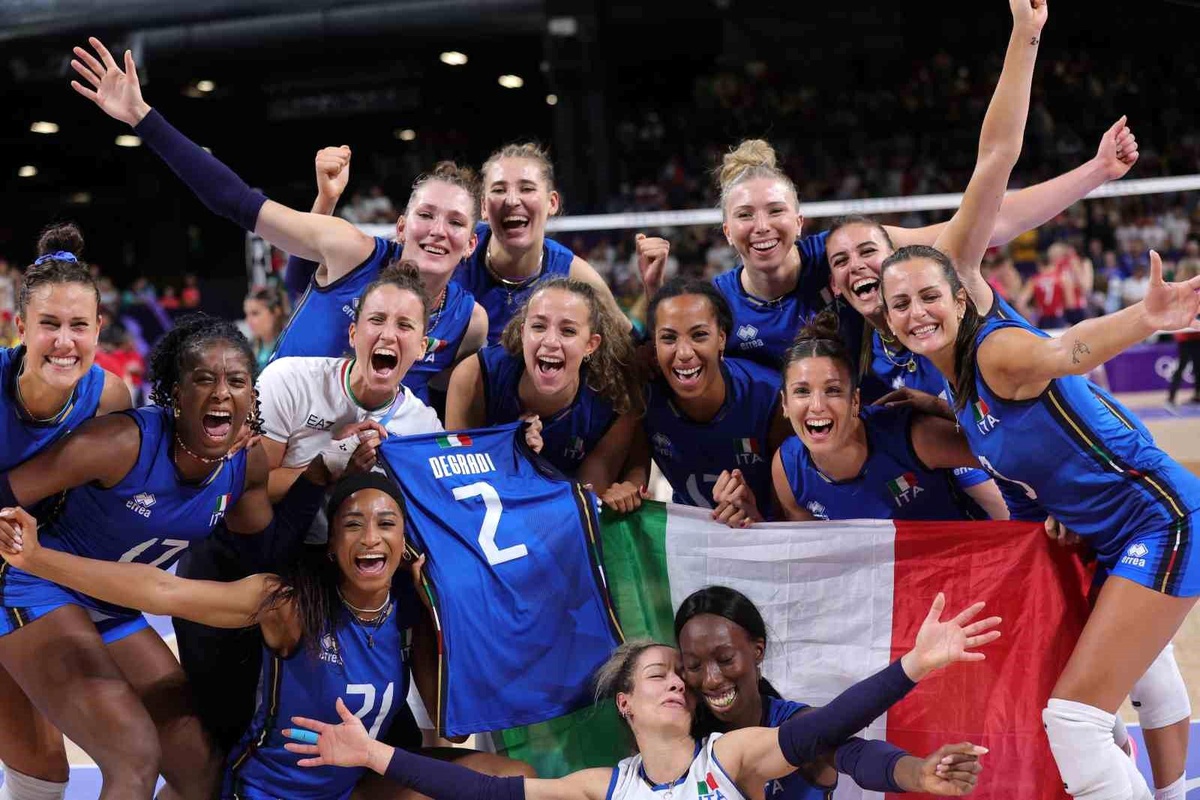 İtalya, Paris 2024 Olimpiyat Oyunları\'nda kadınlar voleybol finalinde şampiyon oldu