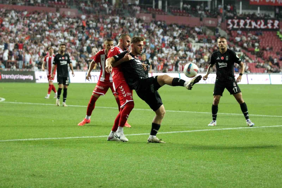 Samsunspor, Süper Lig\'in 1. haftasında Beşiktaş\'ı ağırlıyor