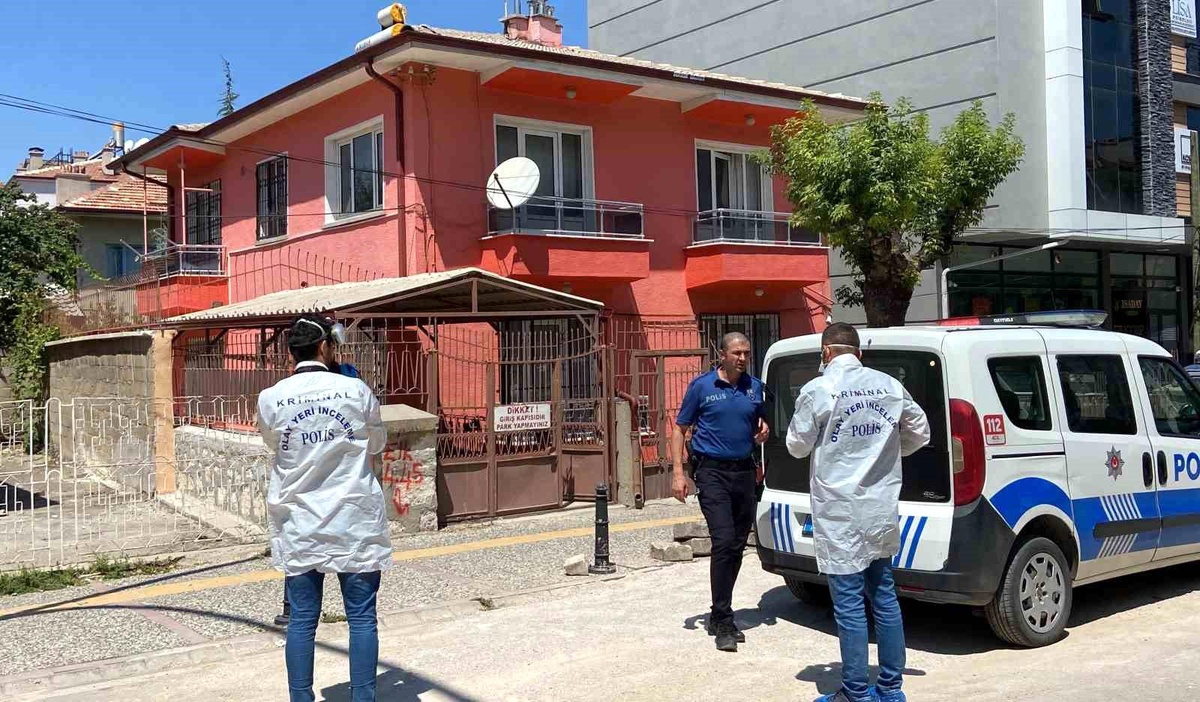 Karaman\'da Yalnız Yaşayan Kadının Ölümü