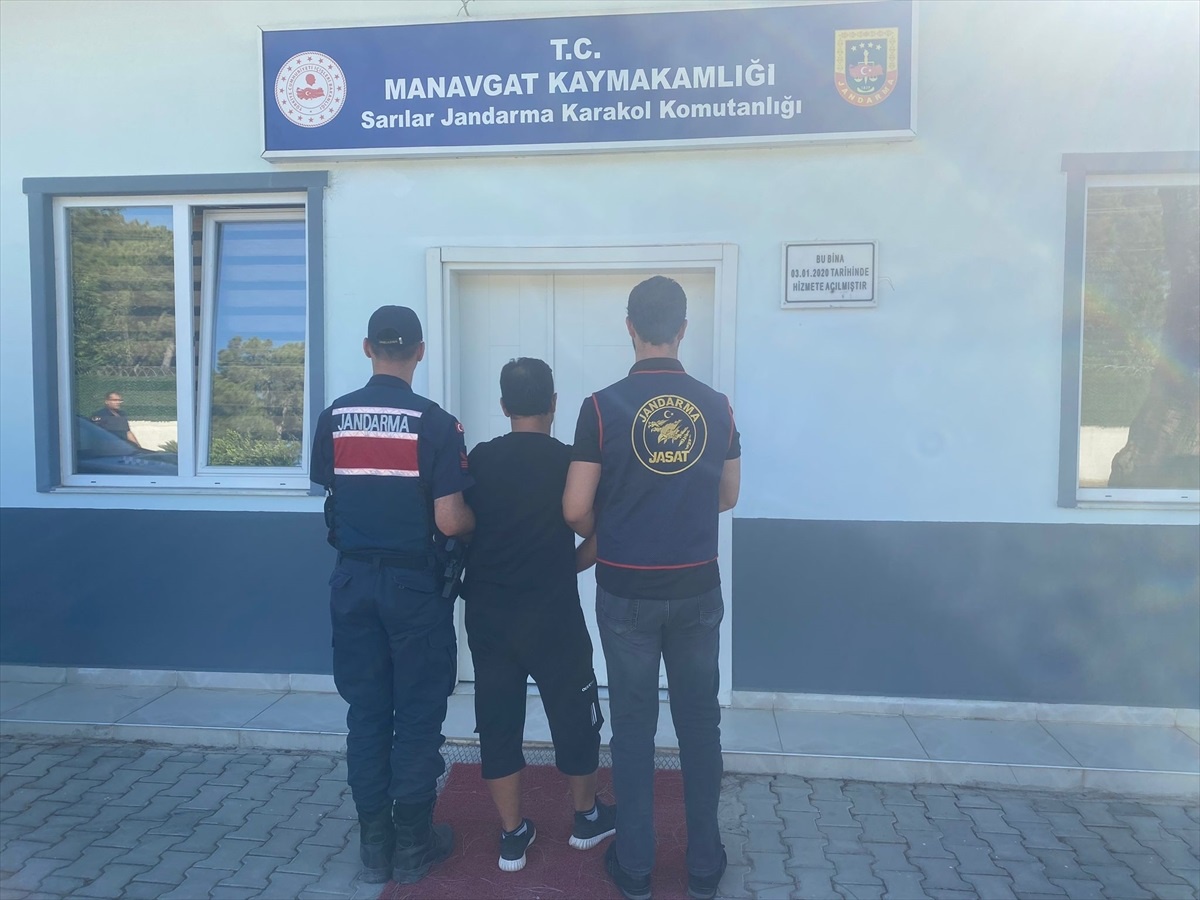 Manavgat\'ta hakkında kesinleşmiş müebbet hapis cezası olan hükümlü yakalandı