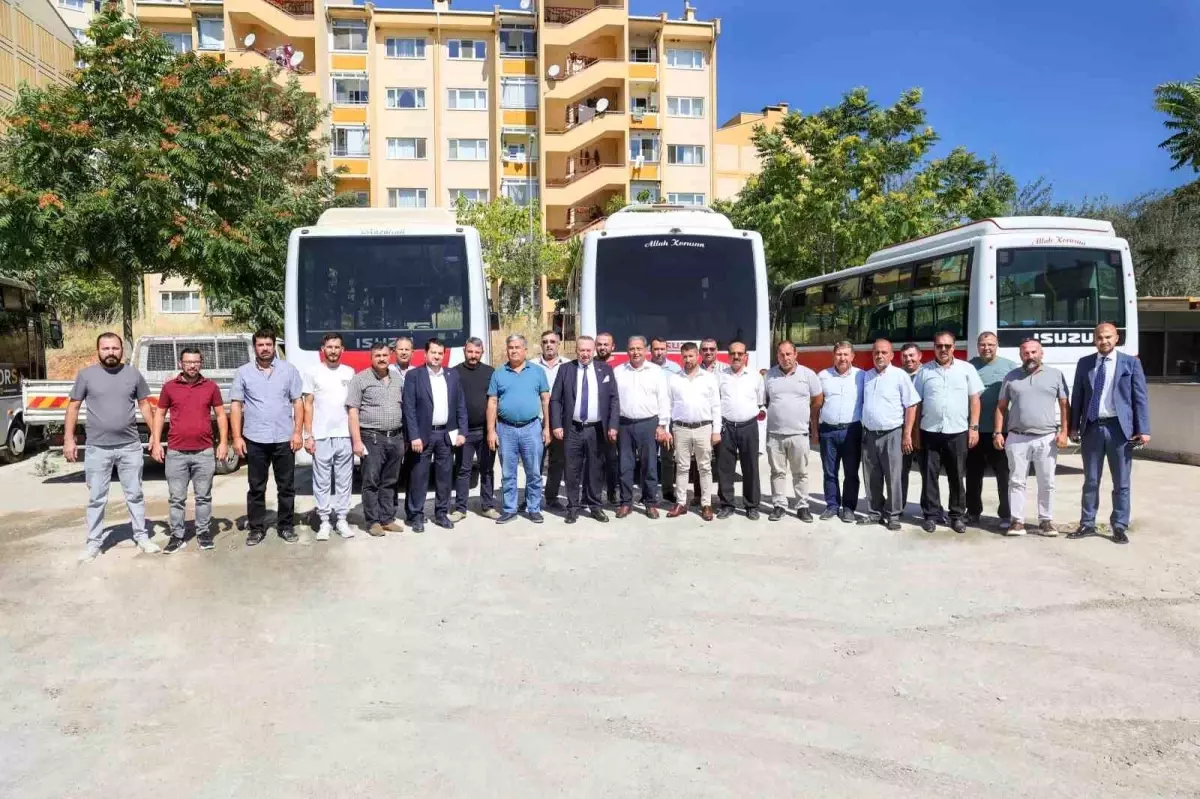 Uşak Belediye Başkanı Şoförler ve Otomobilciler Esnafıyla İstişare Toplantısı Yaptı