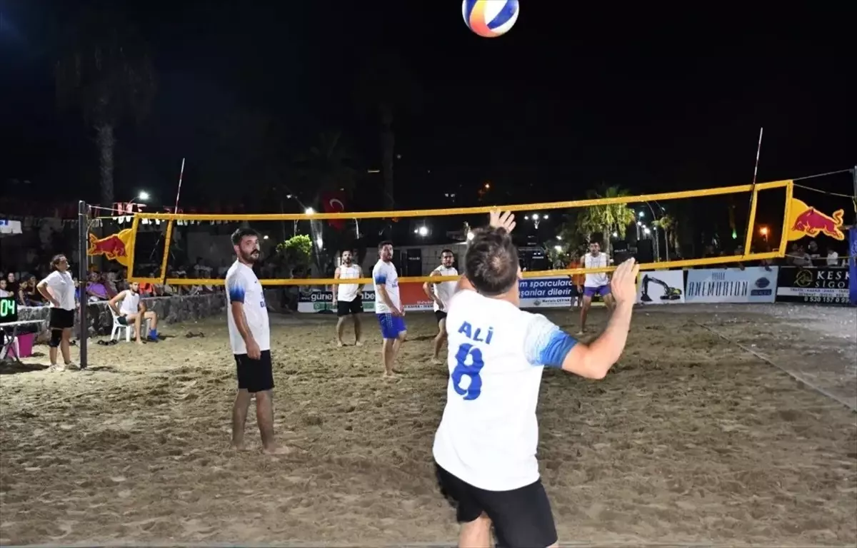 Mersin Bozyazı\'da Plaj Voleybolu Turnuvası Tamamlandı