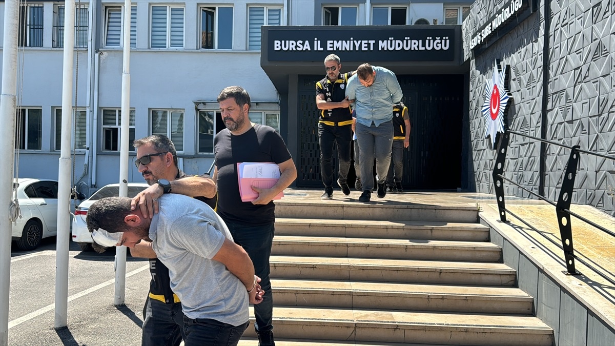 Bursa\'da bıçaklı kavgada 1 kişi öldü, 5 kişi yaralandı