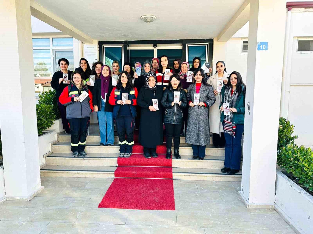 Elazığ\'da \'En İyi Narkotik Polisi Anne\' Projesi kapsamında kadınlara seminer verildi
