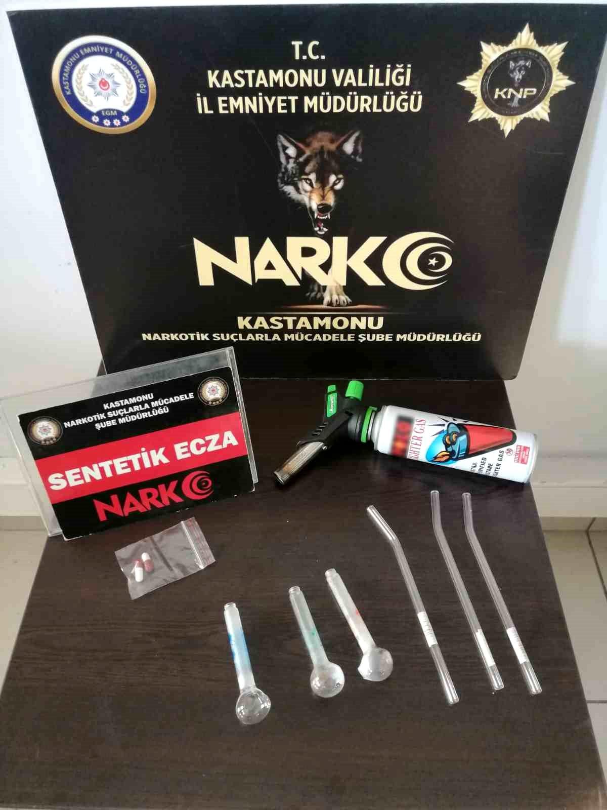 Kastamonu\'da Uyuşturucu Operasyonu: 12 Şahıs Yakalandı