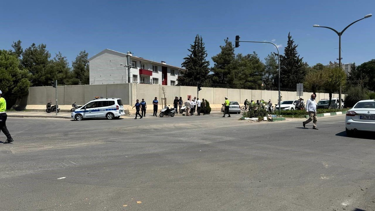 Kilis\'te At Arabası Zincirleme Kazası: 4 Yaralı