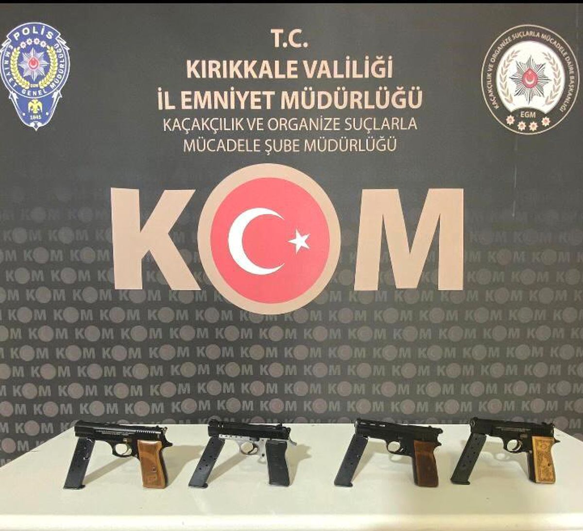 Kırıkkale\'de Ruhsatsız Tabanca Yakalandı