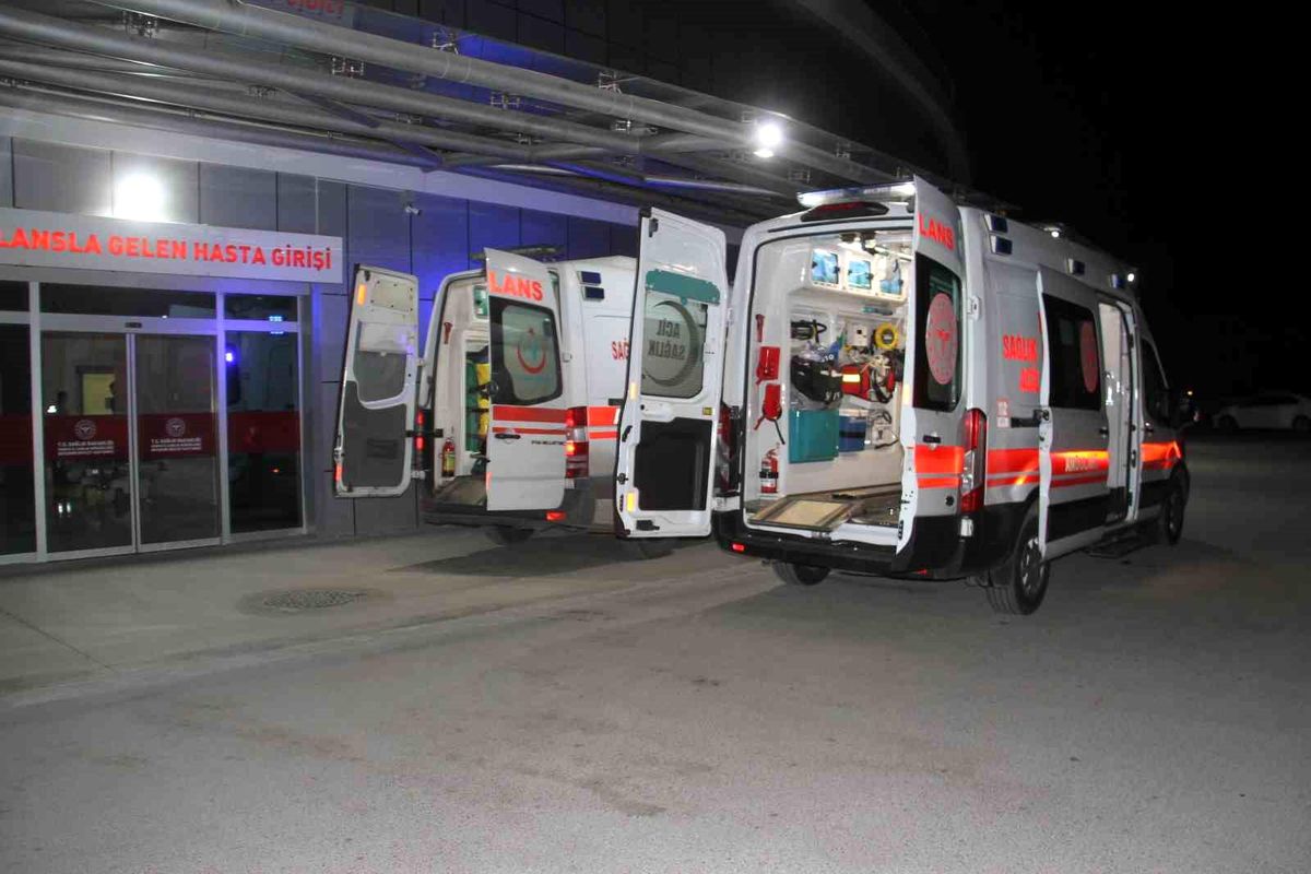 Konya\'da motosiklet kazası: 2 kişi yaralandı