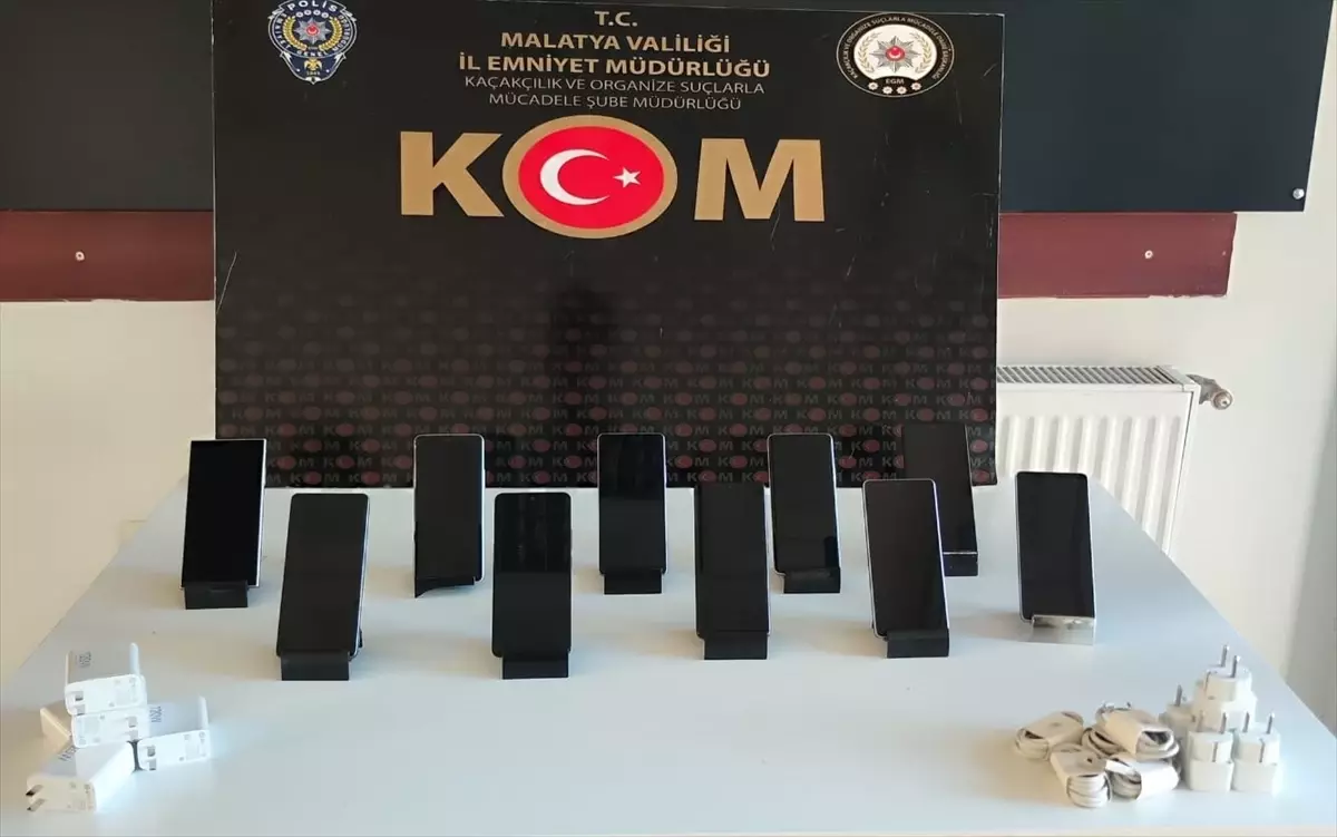 Malatya\'da Kaçak Cep Telefonları Operasyonu: 2 Şüpheli Gözaltına Alındı