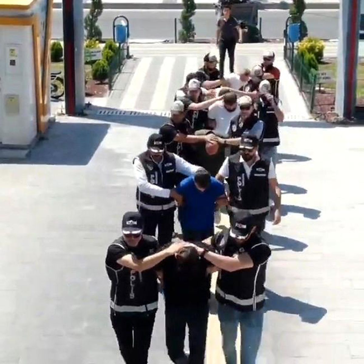 Niğde\'de Tefecilik Operasyonunda 10 Kişi Gözaltına Alındı