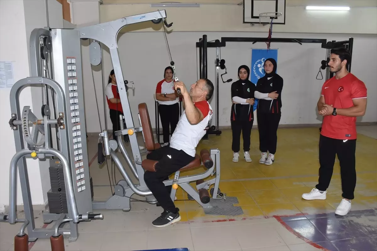 Ordulu Sporcular Dünya Bilek Güreşi Şampiyonası\'na Hazırlanıyor