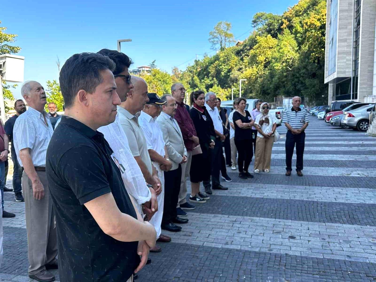 Zonguldak Barosu, Avukat Gülseren Demir\'i Son Yolculuğuna Uğurladı