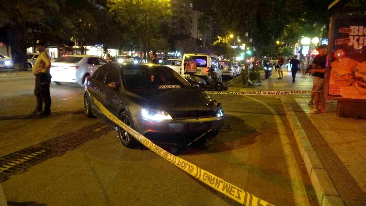 Adana\'da otomobiliyle çarparak 3 çocuk annesinin ölümüne neden olan sürücü tutuklandı