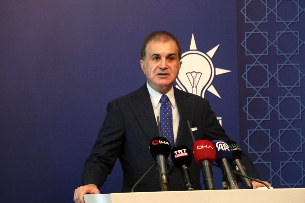 AK Parti Sözcüsü Ömer Çelik: Yeniden Refah Partisi AK Parti\'ye kaybettirip CHP\'ye kazandırmak amacıyla hareket etti