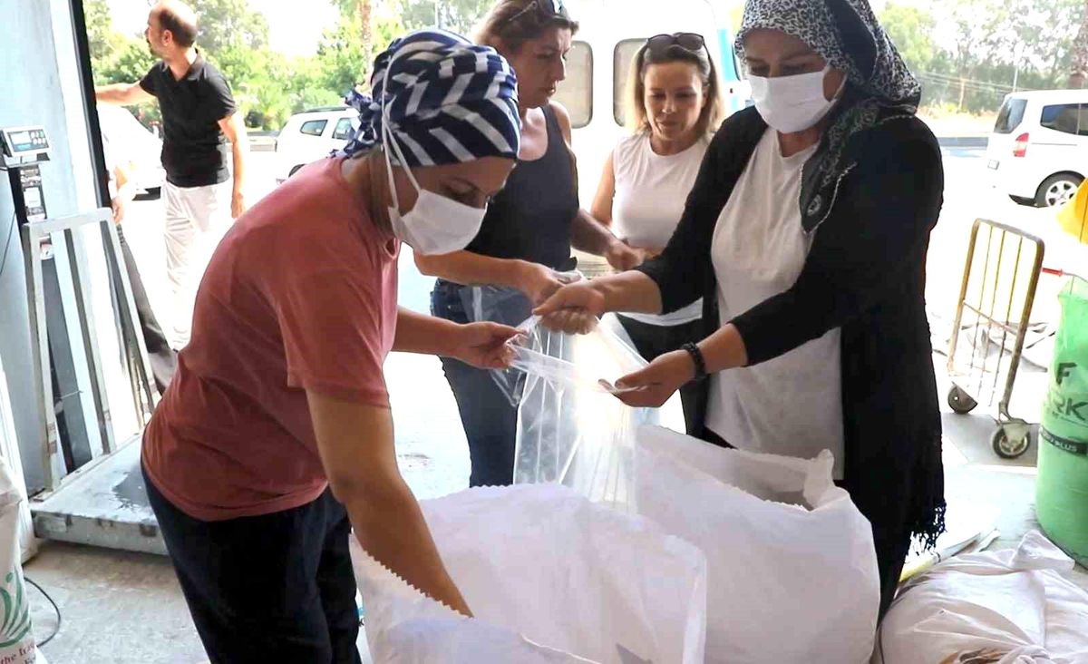 Akdeniz Belediyesi Yerli Buğdayı İhtiyaç Sahiplerine Ulaştırıyor
