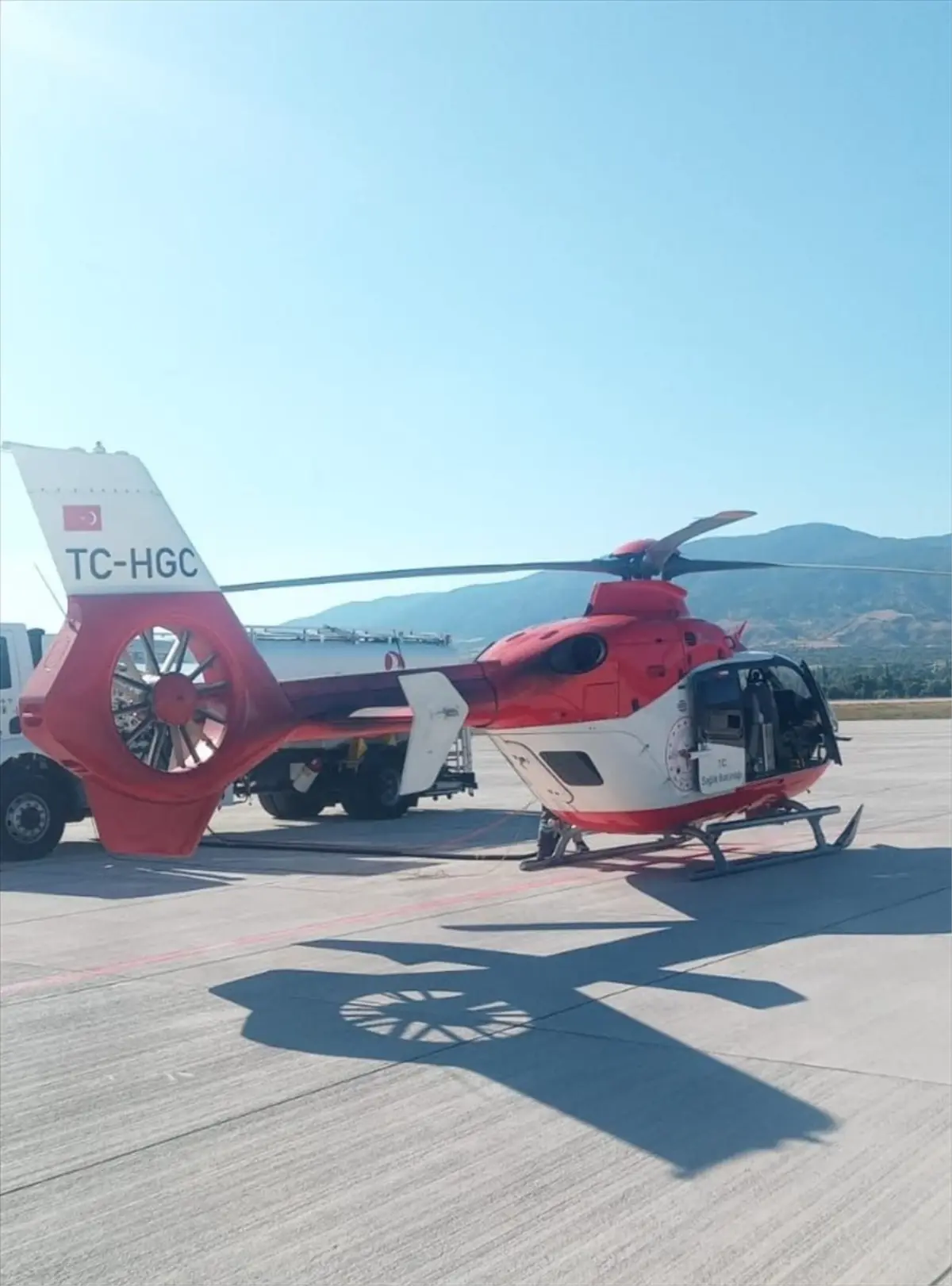 Tokat\'ta kalp damarlarındaki rahatsızlık için tedavi gören bebek ambulans helikopterle Konya\'ya gönderildi