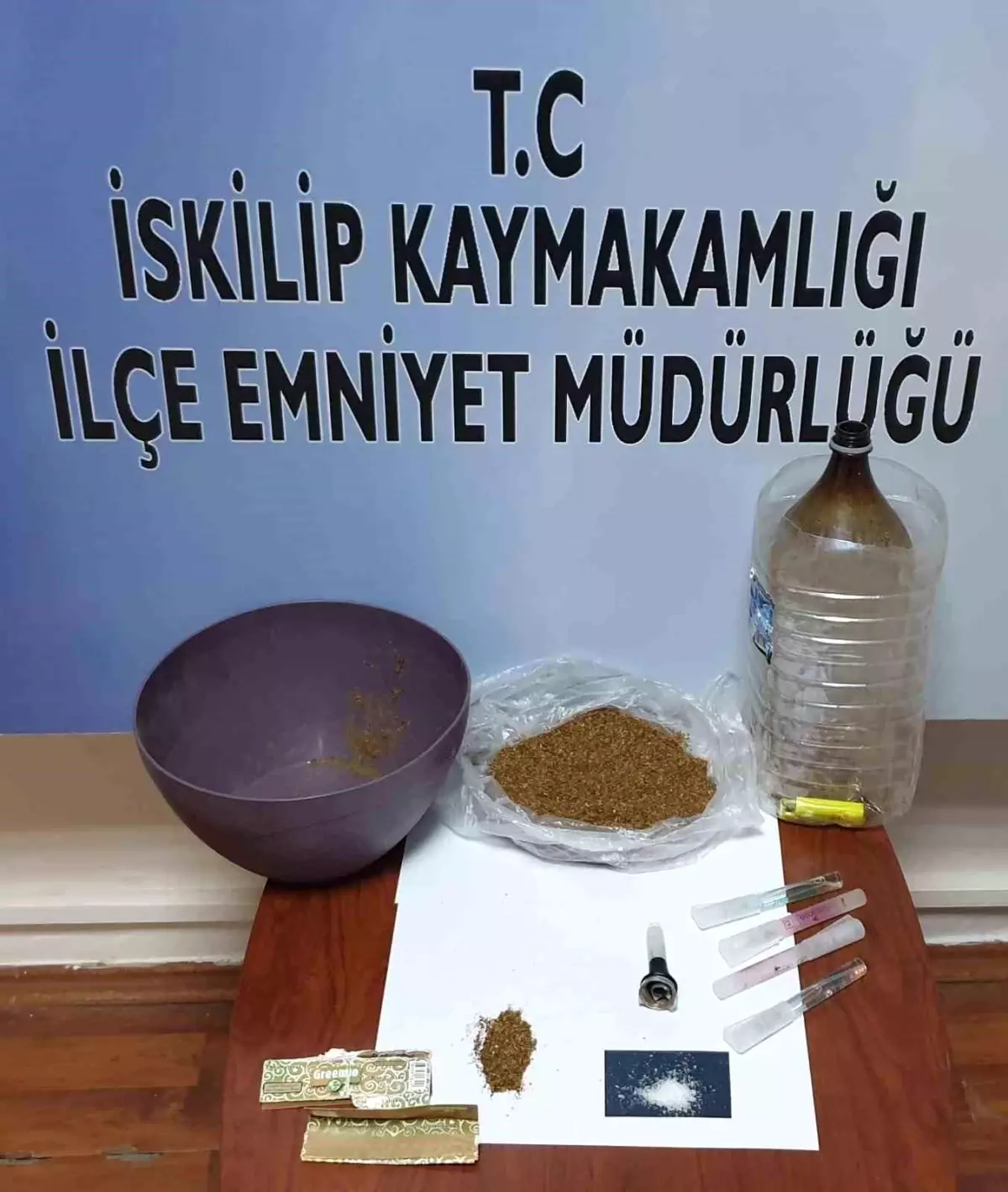 Çorum İskilip\'te Bağ Evinde Uyuşturucu Operasyonu: 4 Gözaltı