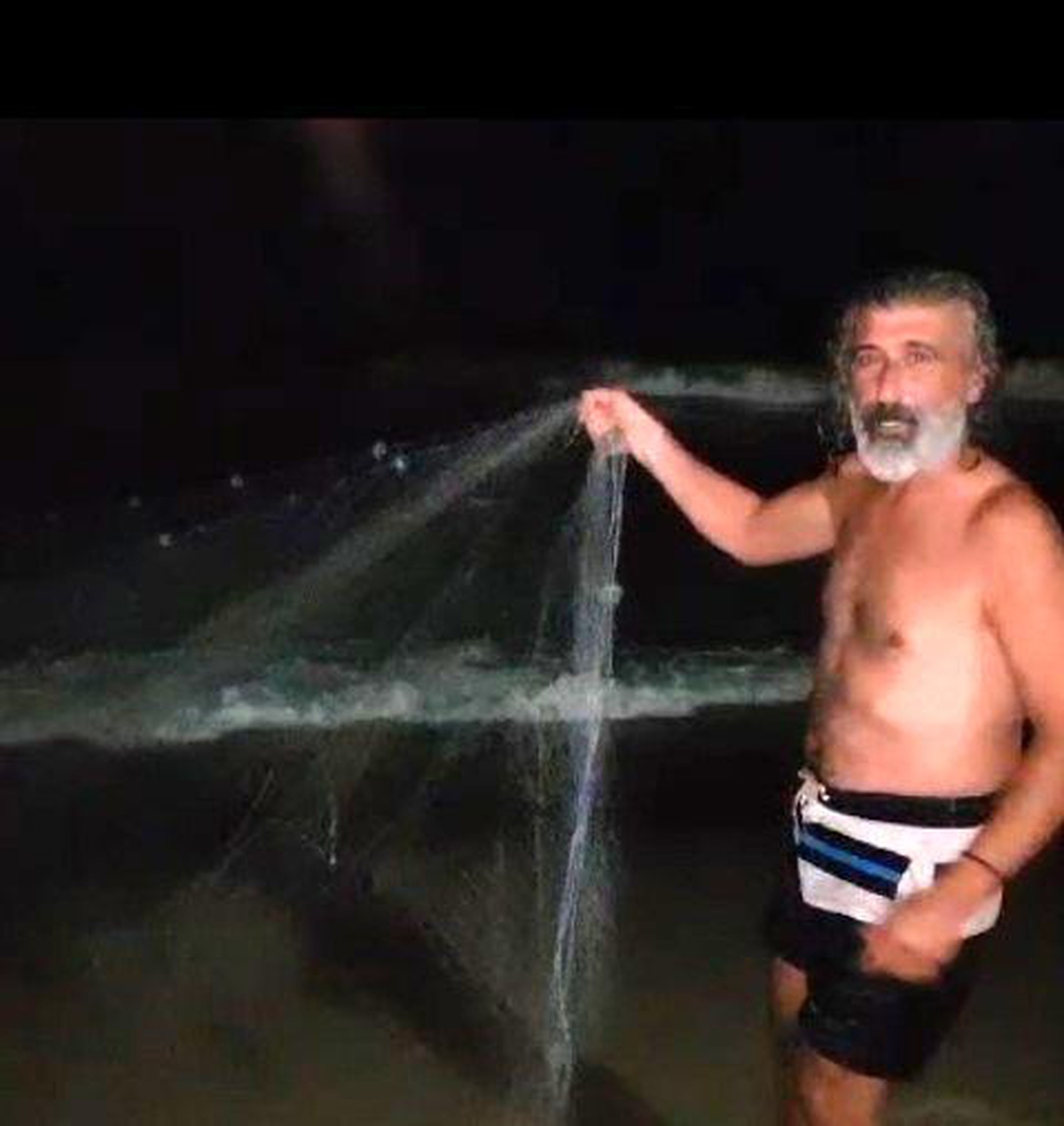 Kuşadası\'nda Denizde Boğulma Tehlikesi Geçiren Kişi Kurtarıldı