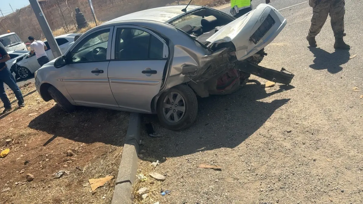 Diyarbakır-Lice Kara Yolunda Kaza: 7 Kişi Yaralandı