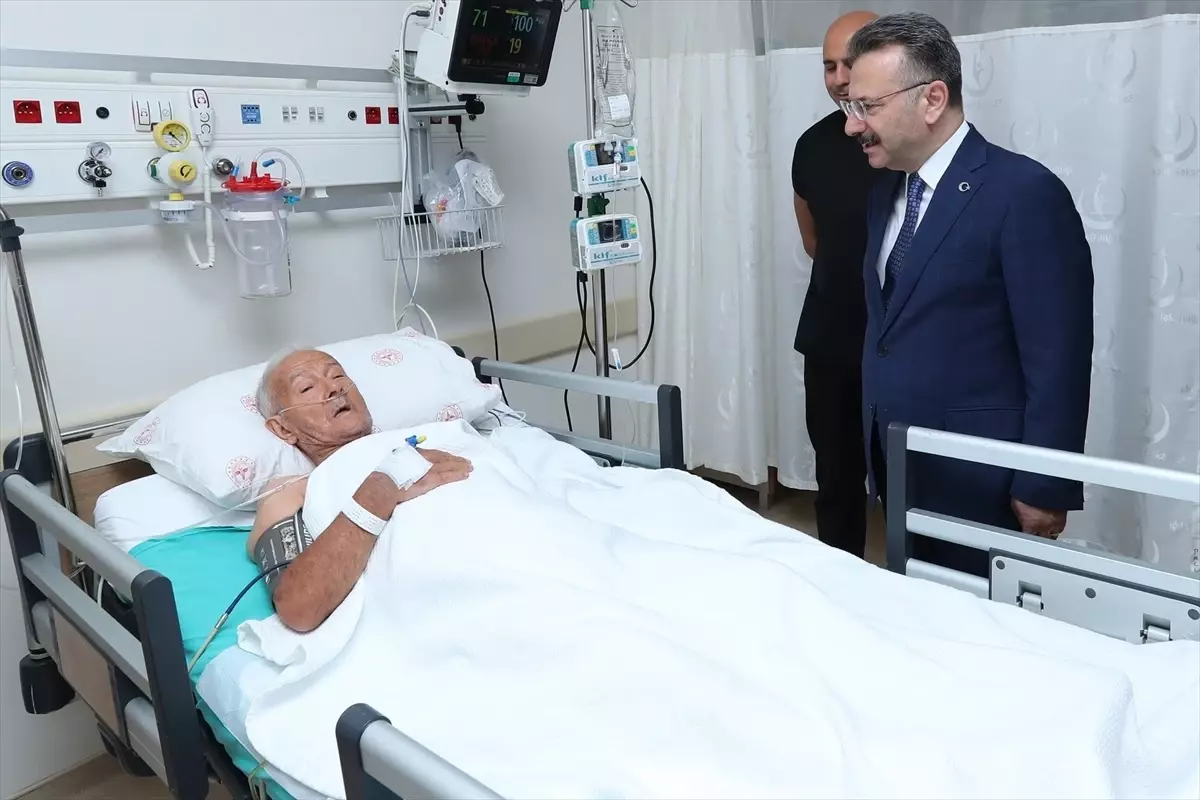 Eskişehir Valisi Hastanelerde Tedavi Gören Vatandaşları Ziyaret Etti