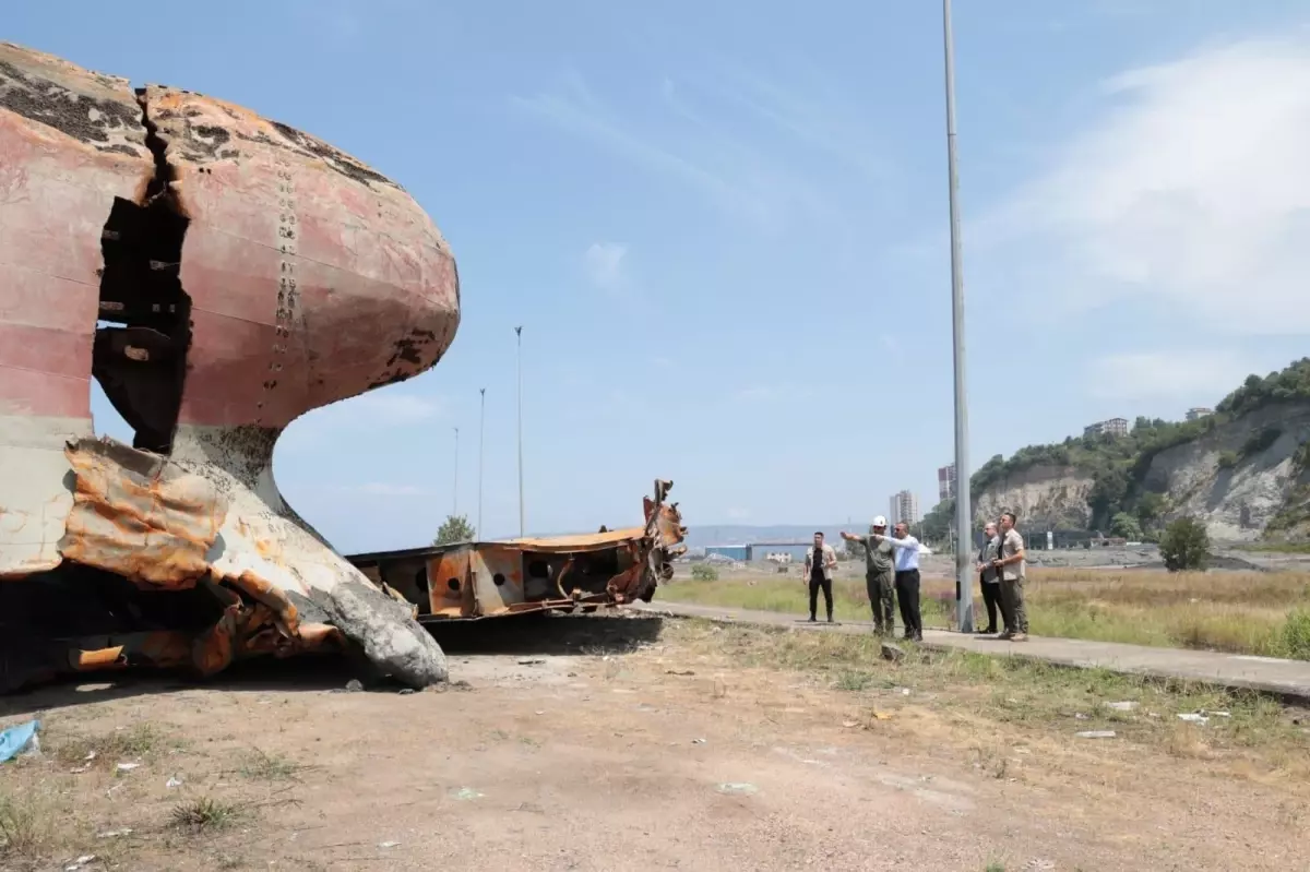 Kafkametler gemisi enkazının kaldırılması tamamlandı, kemik parçaları inceleniyor