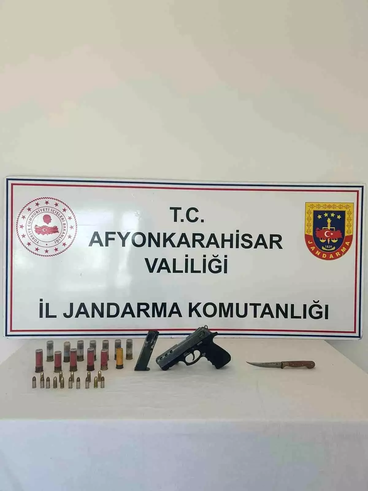 Afyonkarahisar\'da kasten yaralama suçundan aranan şahıs yakalandı