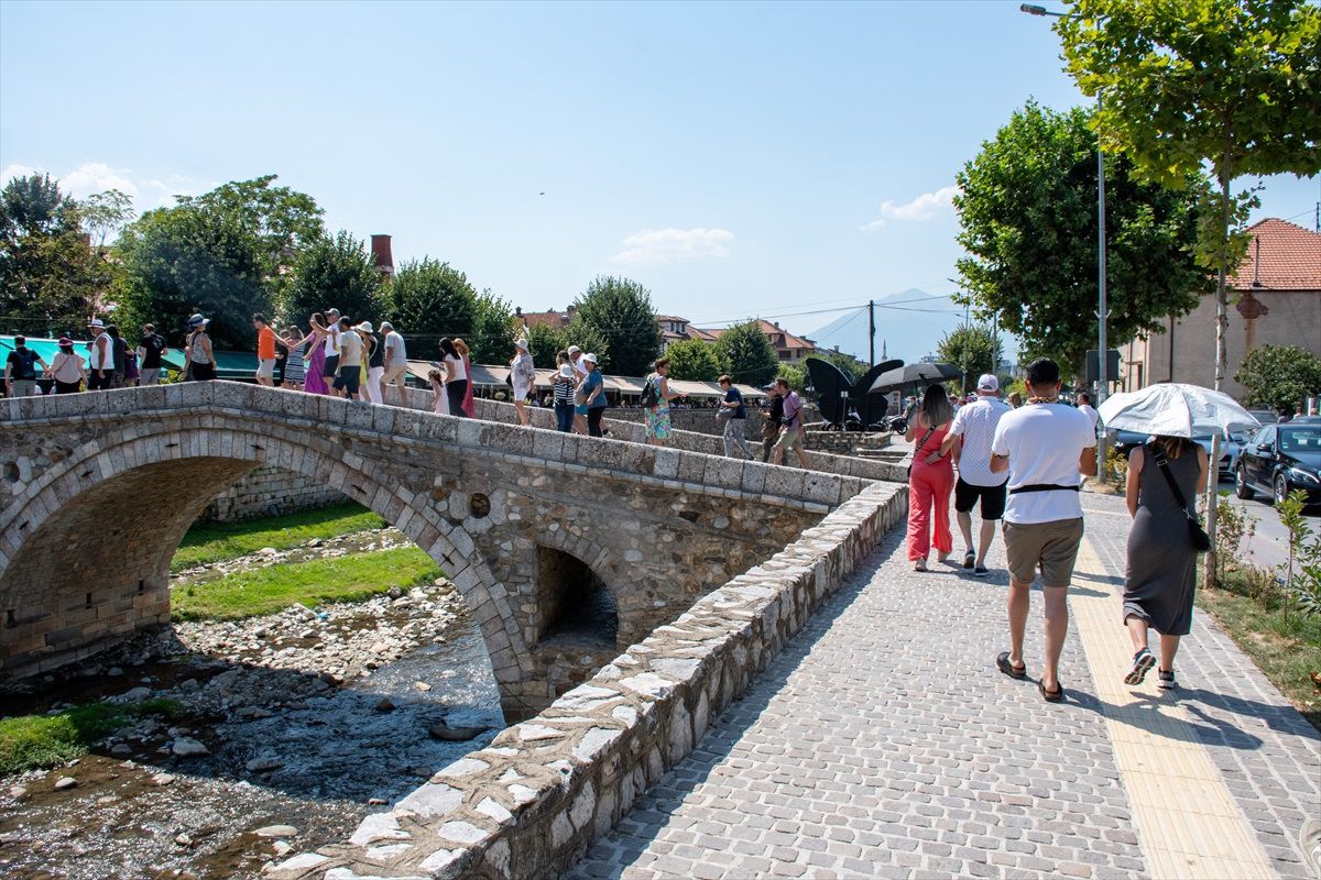 Kosova\'da Yüksek Sıcaklıklara Karşı Uyarı