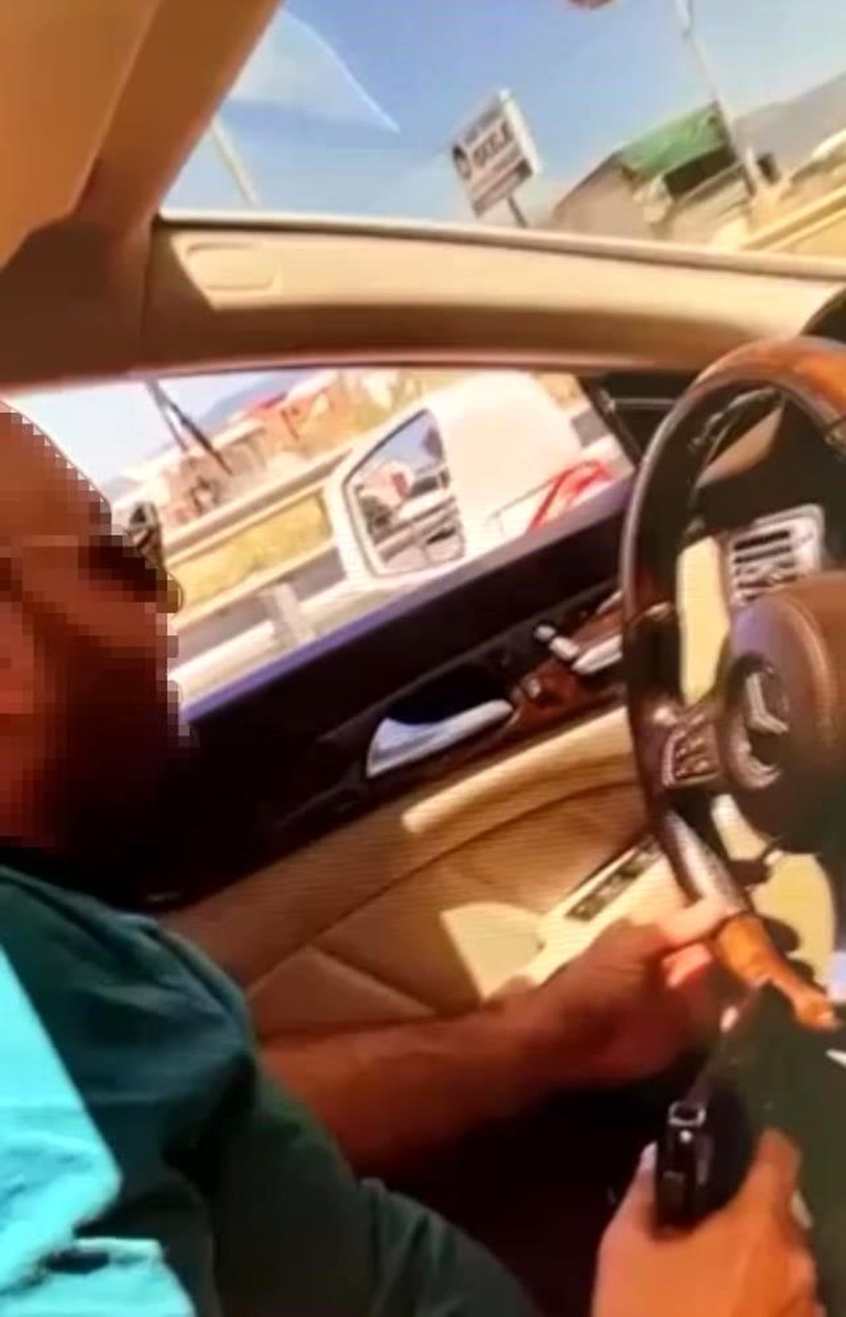 Bursa\'da Şüpheli Otomatik Tabanca İle Havaya Ateş Açtı