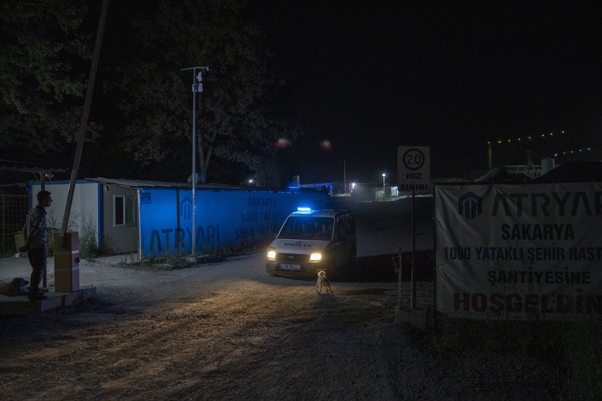 Sakarya\'da Hastane İnşaatında İşçiler Yaralandı