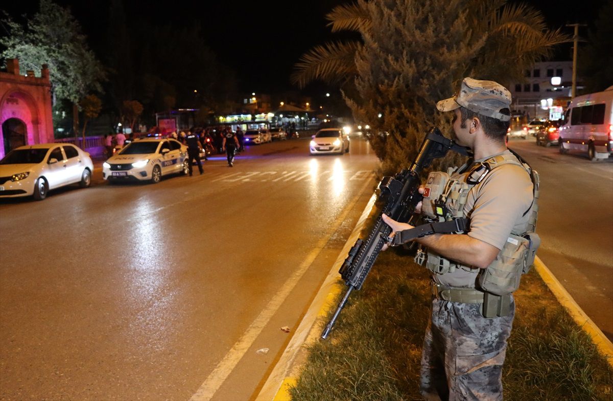 Şanlıurfa\'da yapılan şok uygulamalarda 12 şüpheli yakalandı