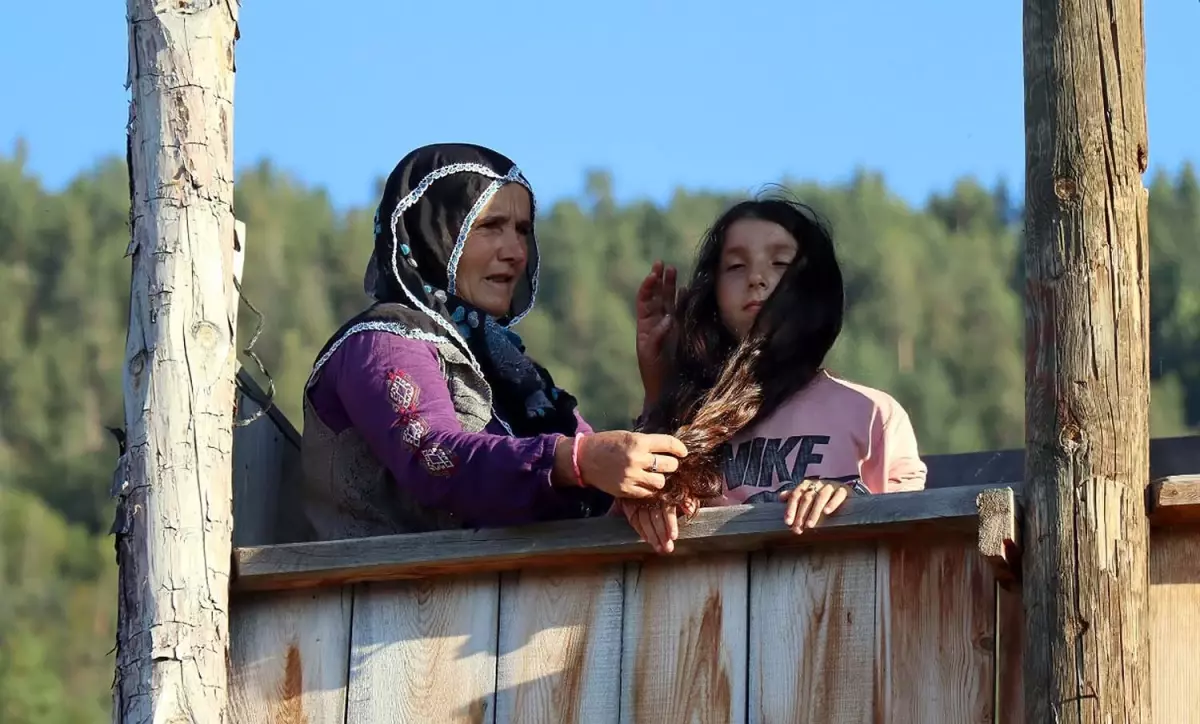 Şeker hastalığı nedeniyle gözleri görmeyen çocuğun tedavi çağrısı