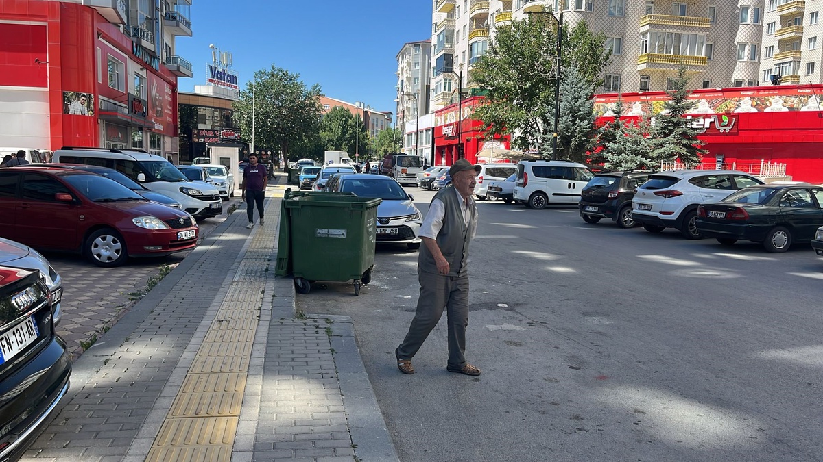 Sivas\'ta 4.1 Büyüklüğünde Deprem Meydana Geldi