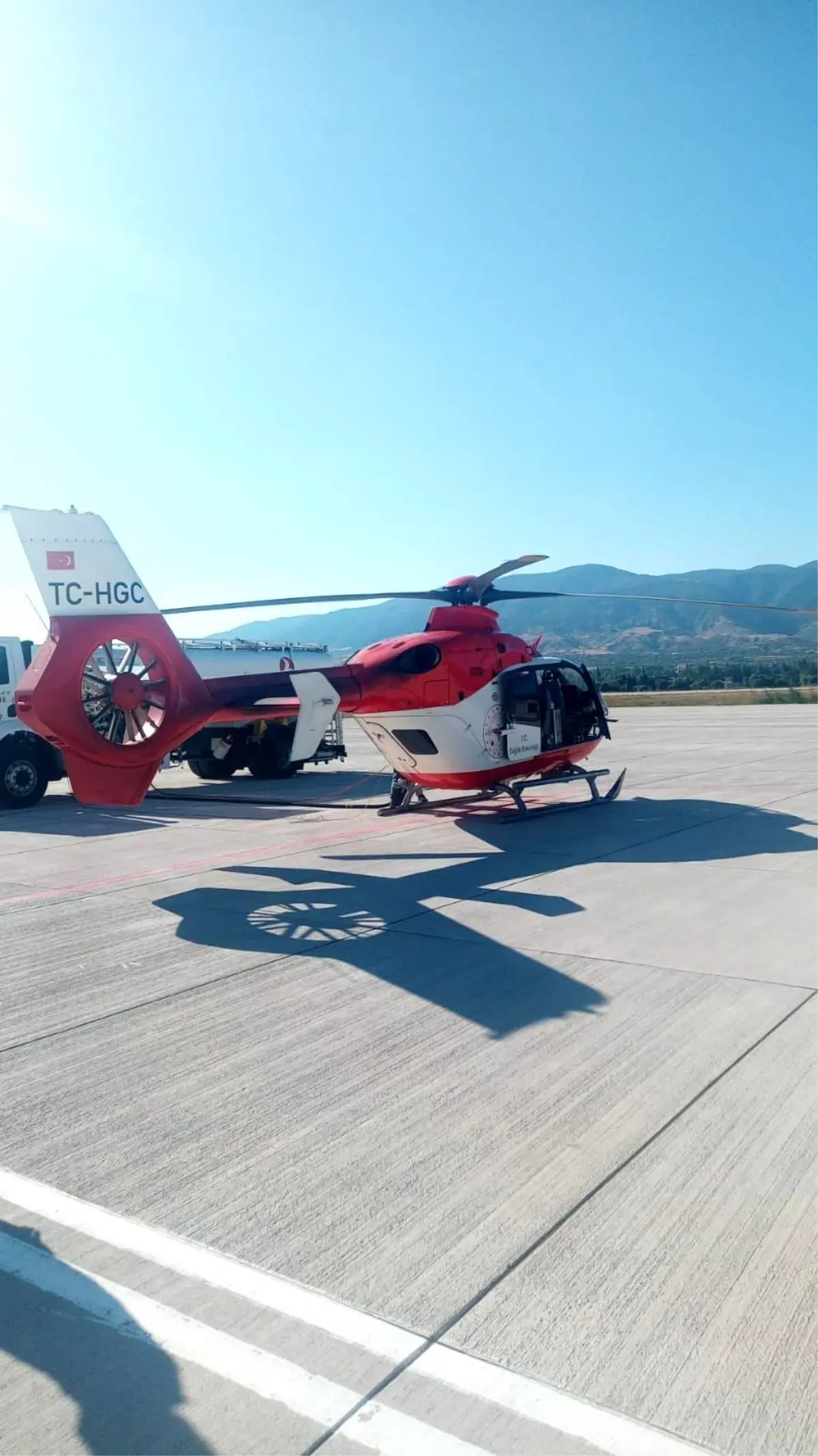 Tokat\'ta doğuştan kalp rahatsızlığı olan yenidoğan bebek için ambulans helikopter havalandı