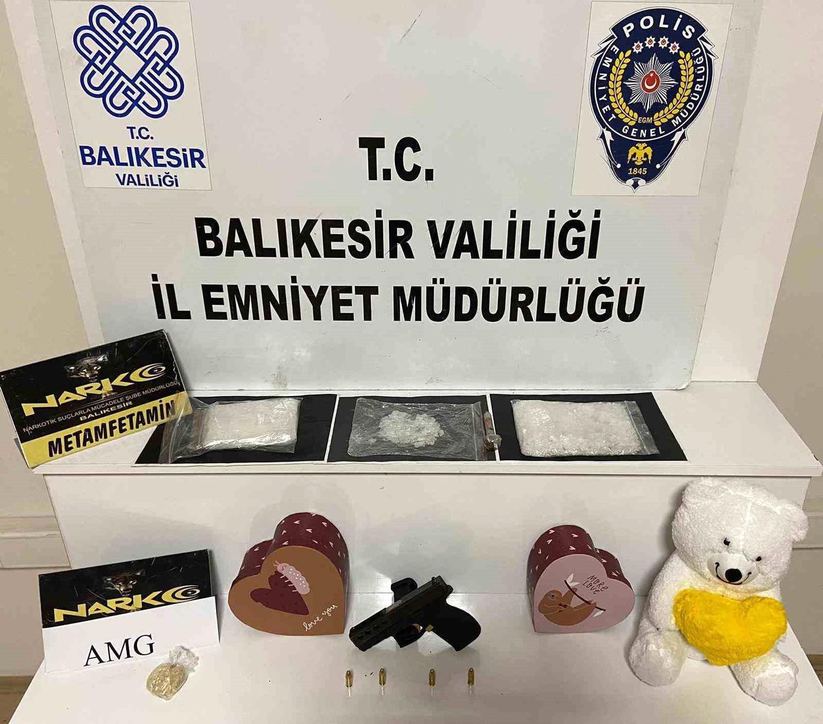 Balıkesir\'de 422 gram metamfetamin ele geçirildi