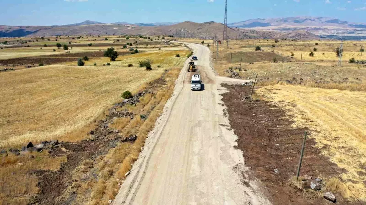 Kayseri\'de 22 Kilometrelik Yol Yapım Çalışması Başlatıldı